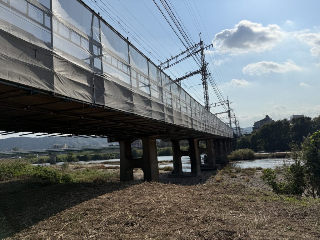 有限会社ケイ・ワークの大和川橋梁ペイント補修